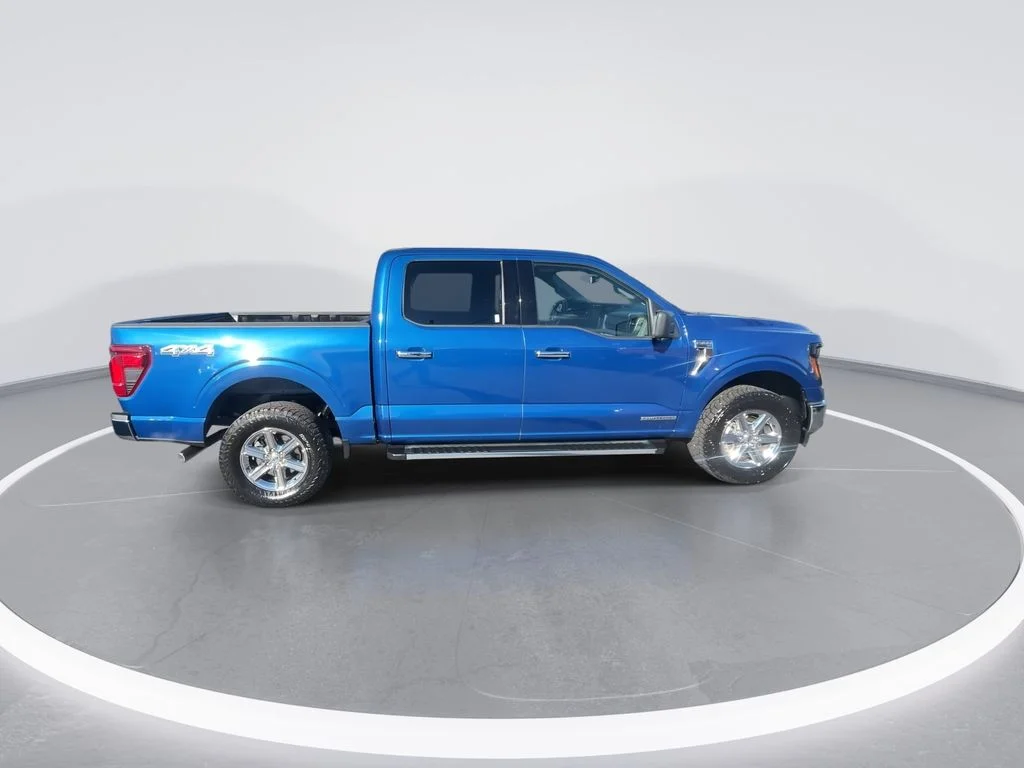 Used 2024 Blue Ford XLT image 9