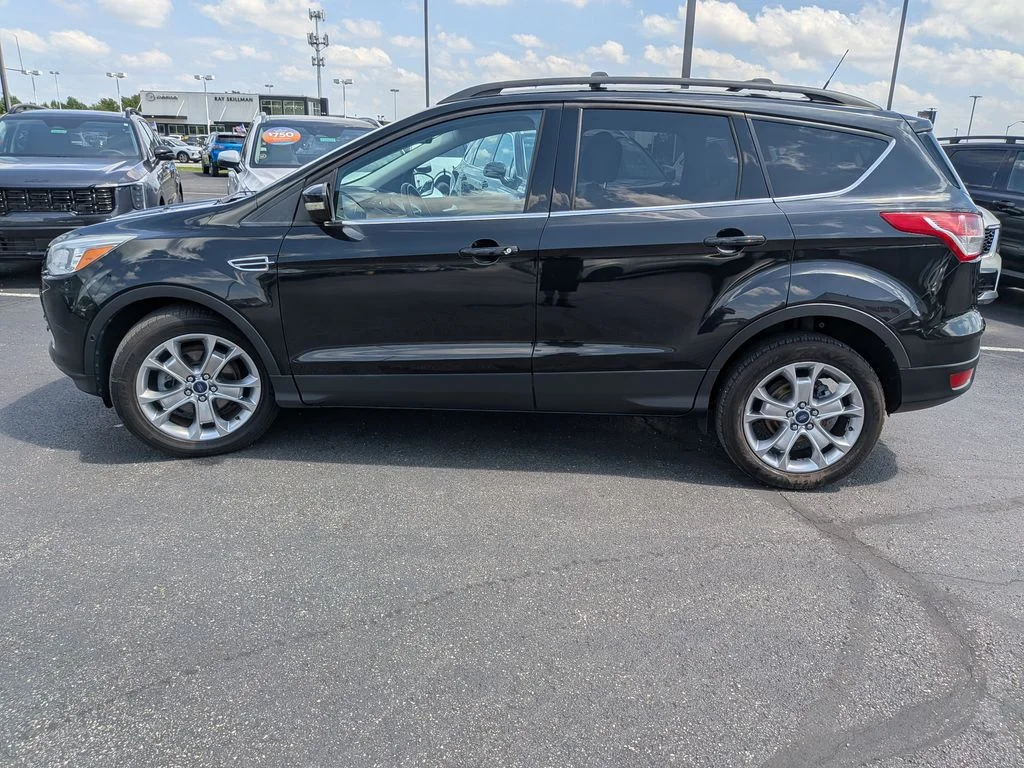 Used 2013 Black Ford SEL image 4