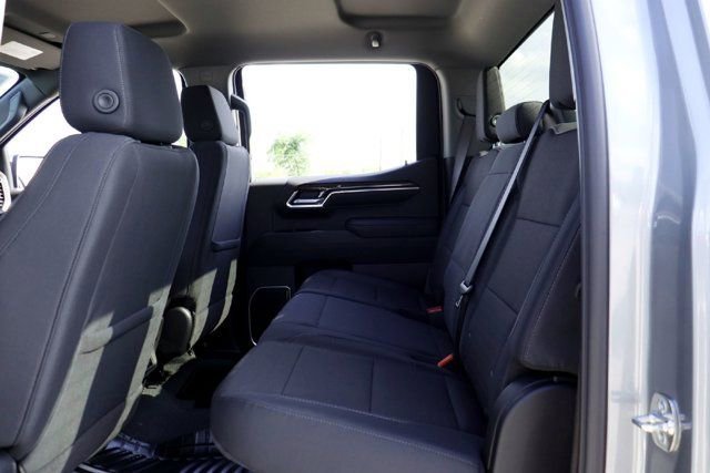 2026 Chevrolet Silverado 1500 LT - Photo 18