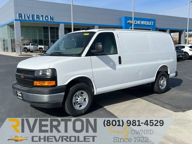 2025 Chevrolet Express Cargo