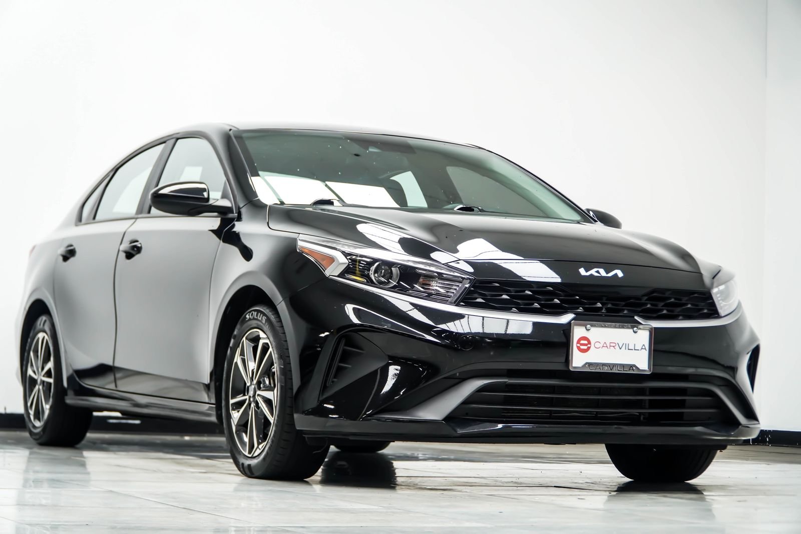 Used 2024 Black Kia LXS image 5