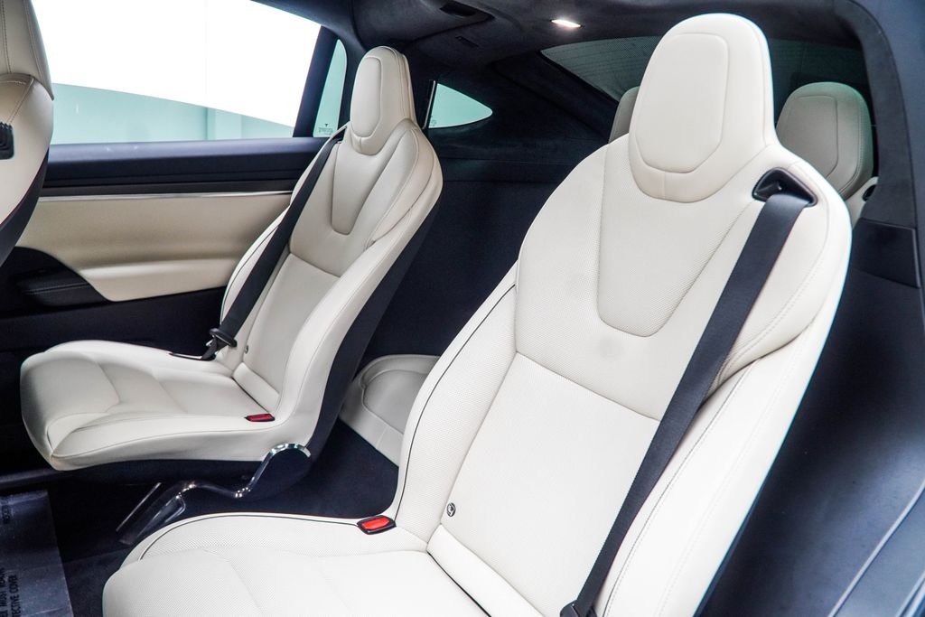 Used 2022 White Tesla Plaid image 21
