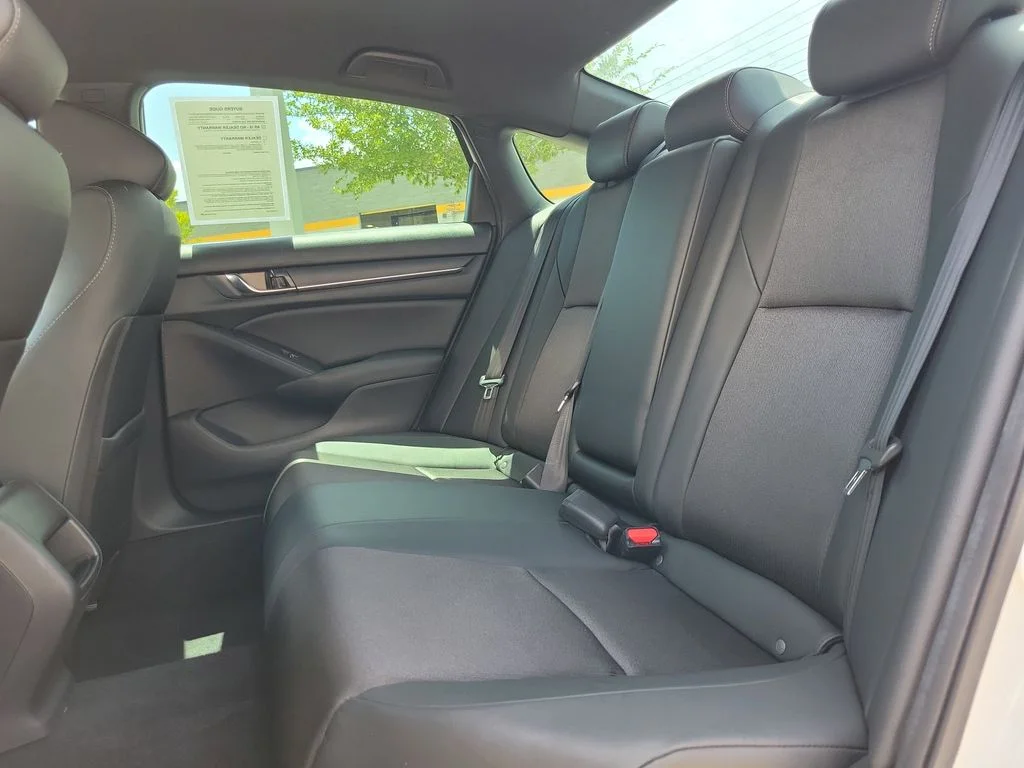 Used 2019 Platinum White Pearl Honda Sport image 11