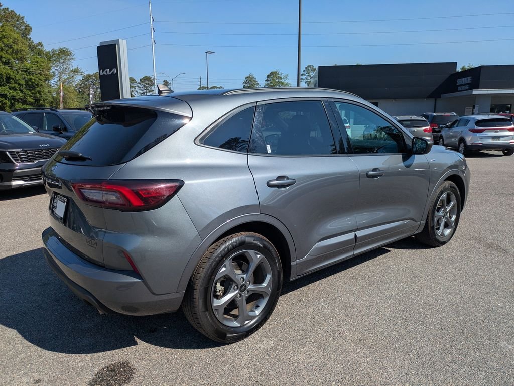 Used 2024 Gray Ford ST-Line image 4