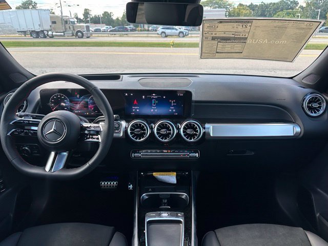 New 2026 Cirrus Silver Metallic Mercedes-Benz GLB 250 image 29