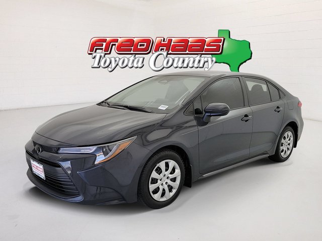 Pre-Owned 2025 Toyota Corolla LE