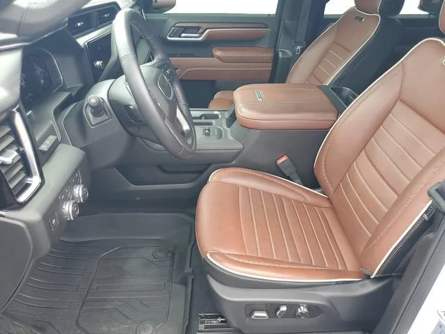 Used 2026 Summit White GMC Denali Ultimate image 5