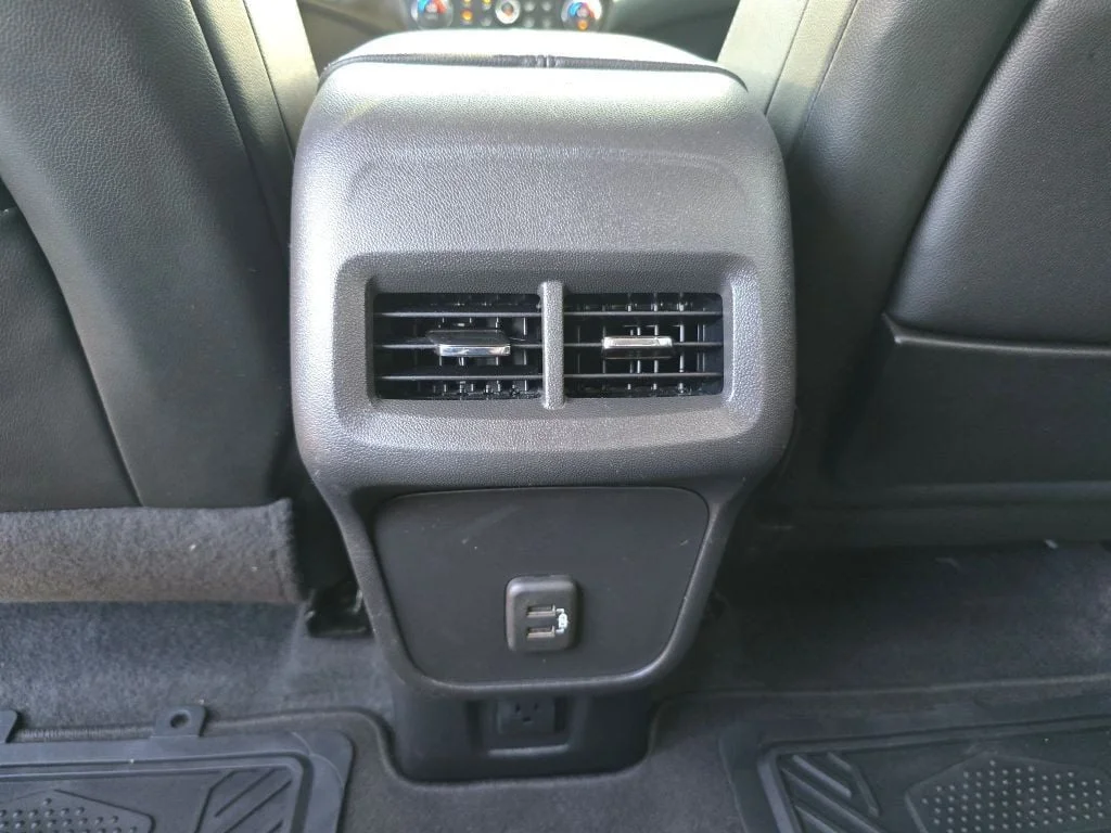 Used 2022 Ebony Twilight Metallic GMC FWD 4dr SLT Elevation Edition with Skyscape Power Sunroof image 27