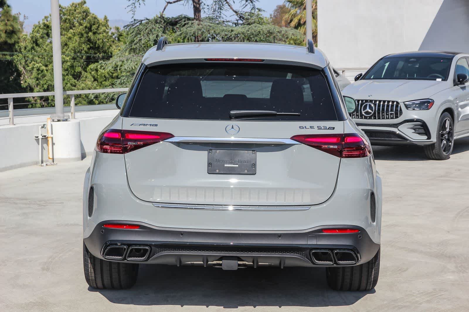 New 2026 MANUFAKTUR Alpine Grey Mercedes-Benz AMG® GLE 63 S image 5