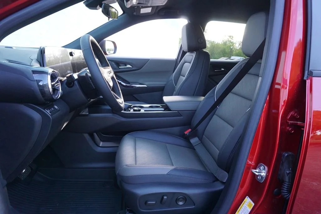 2026 Chevrolet Equinox LT - Photo 10