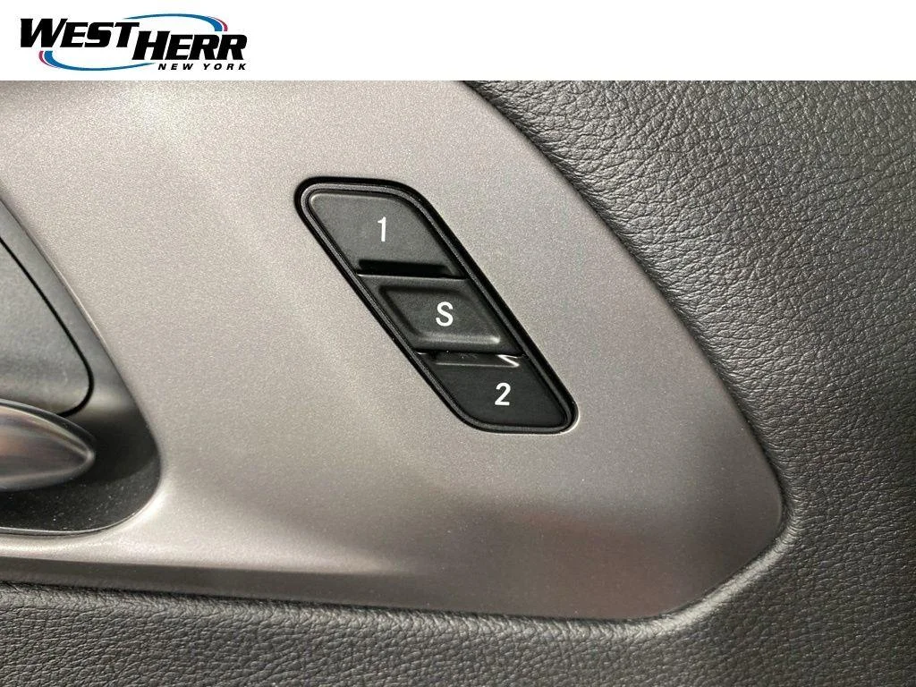 Used 2026 Red Hot Pearlcoat Chrysler Select image 13