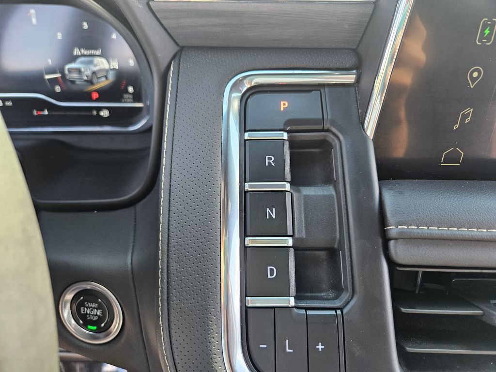 Certified Used 2024 Onyx Black GMC SLT image 25