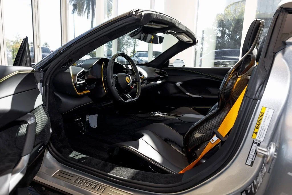 Used 2024 Sanusilver Ferrari  image 27
