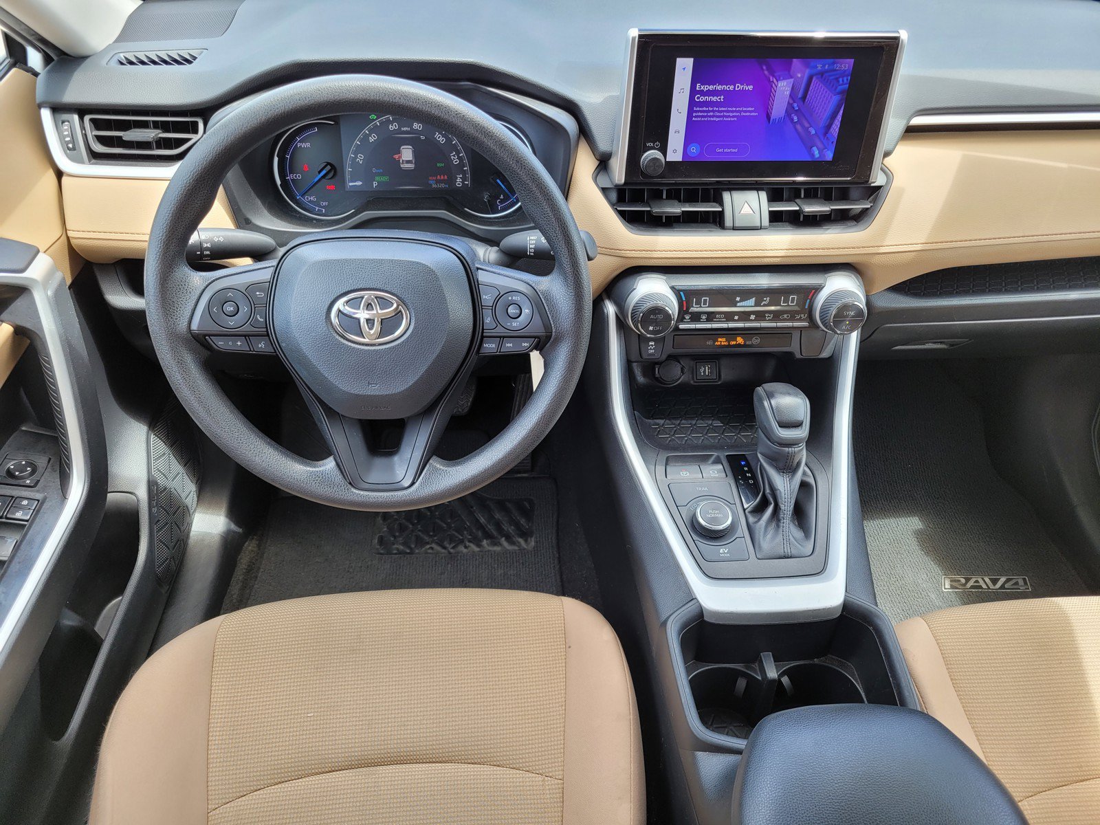 Used 2024  Toyota Hybrid LE image 13