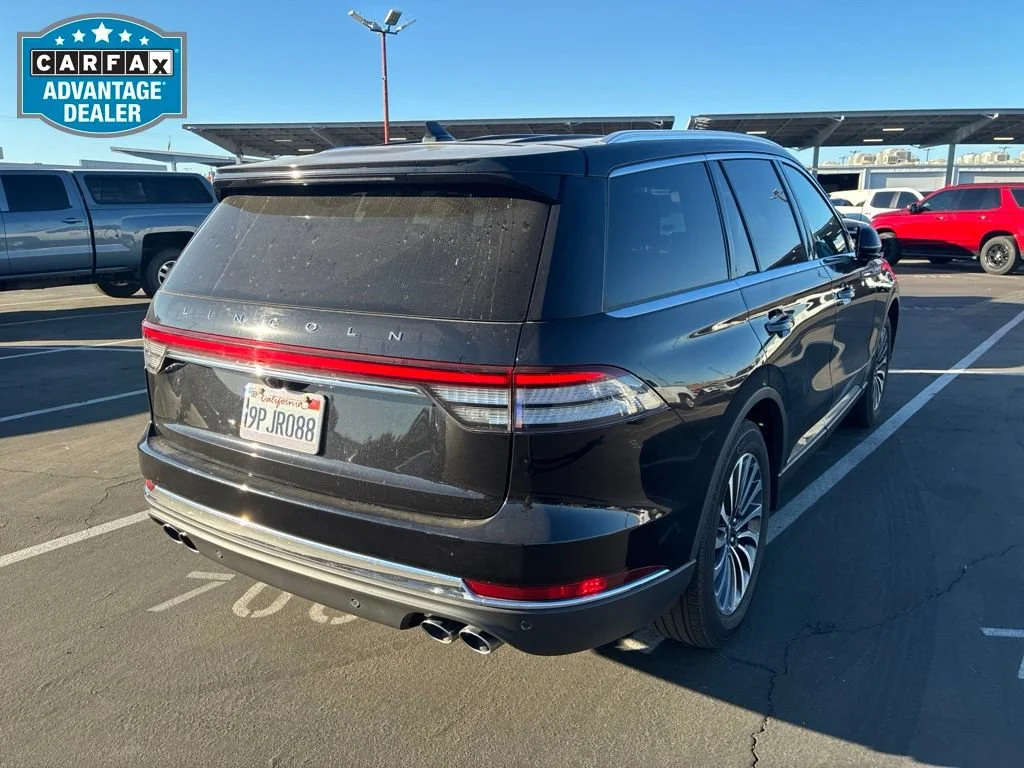 Used 2024 Infinite Black Lincoln Reserve image 2