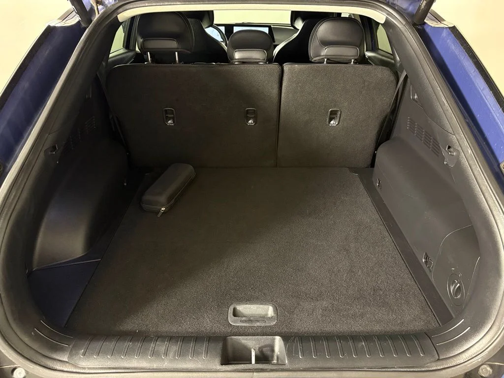 Used 2023 Blue Kia Wind image 44