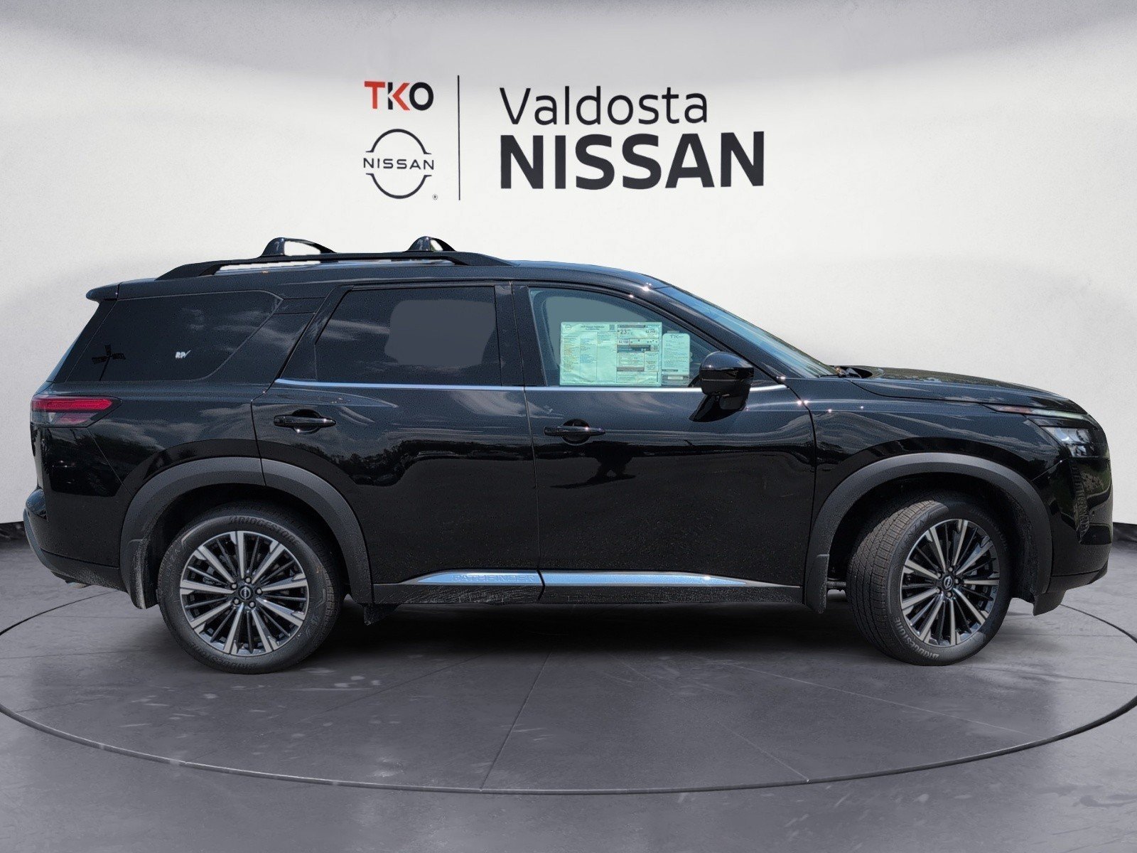 New 2026 Super Black Nissan Platinum image 3