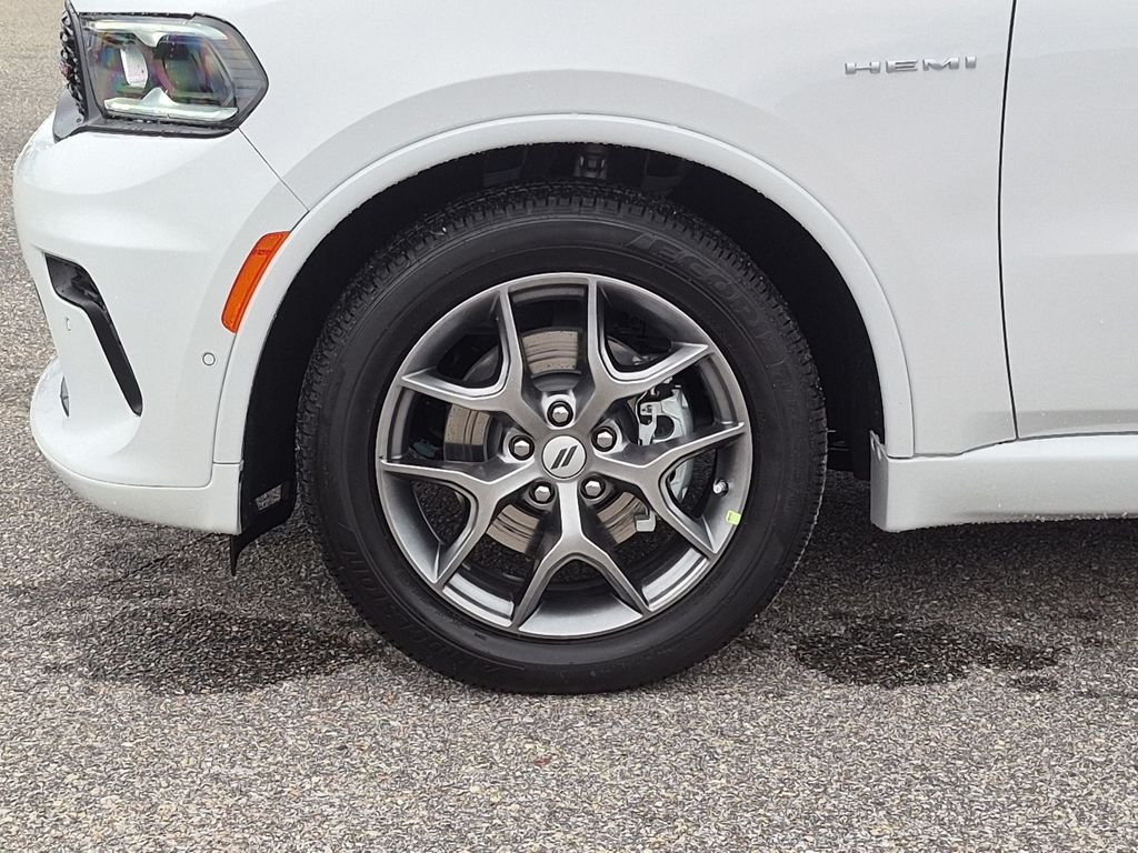 New 2027 White Knuckle Clear-Coat Exterior Paint Dodge GT image 11