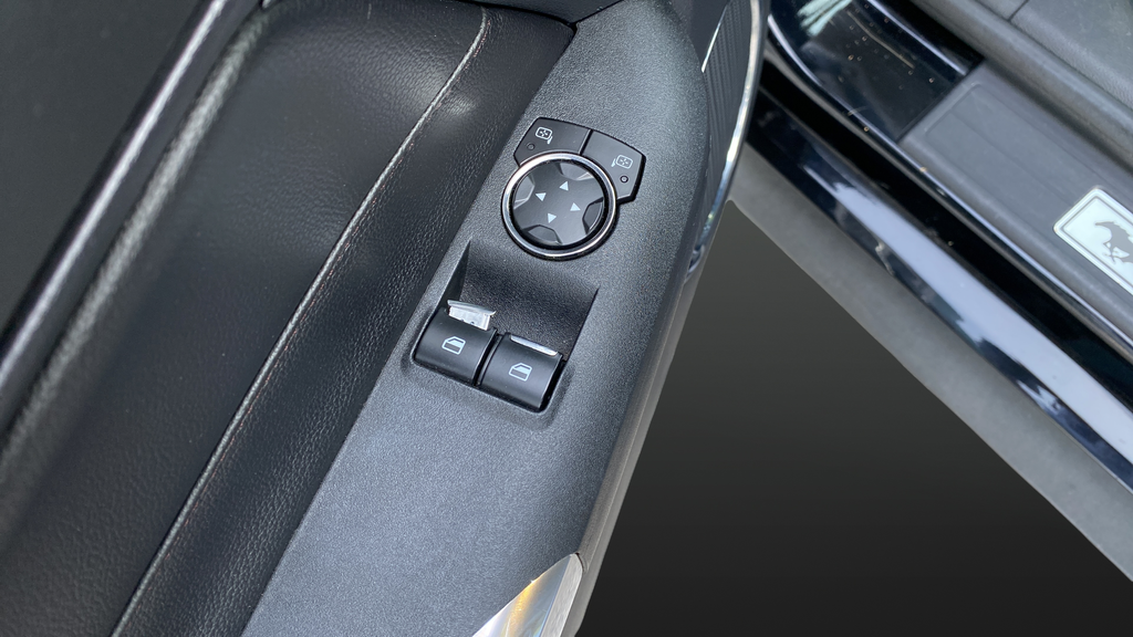 Used 2015 Black Ford GT Premium image 22