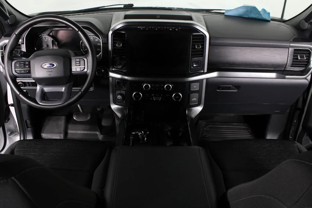 Used 2023 Oxford White Ford XLT image 23