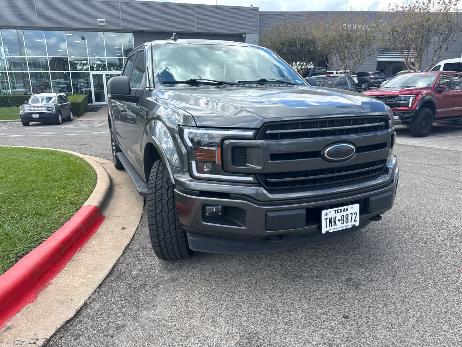 Used 2019 Magnetic Metallic Ford XLT image 3