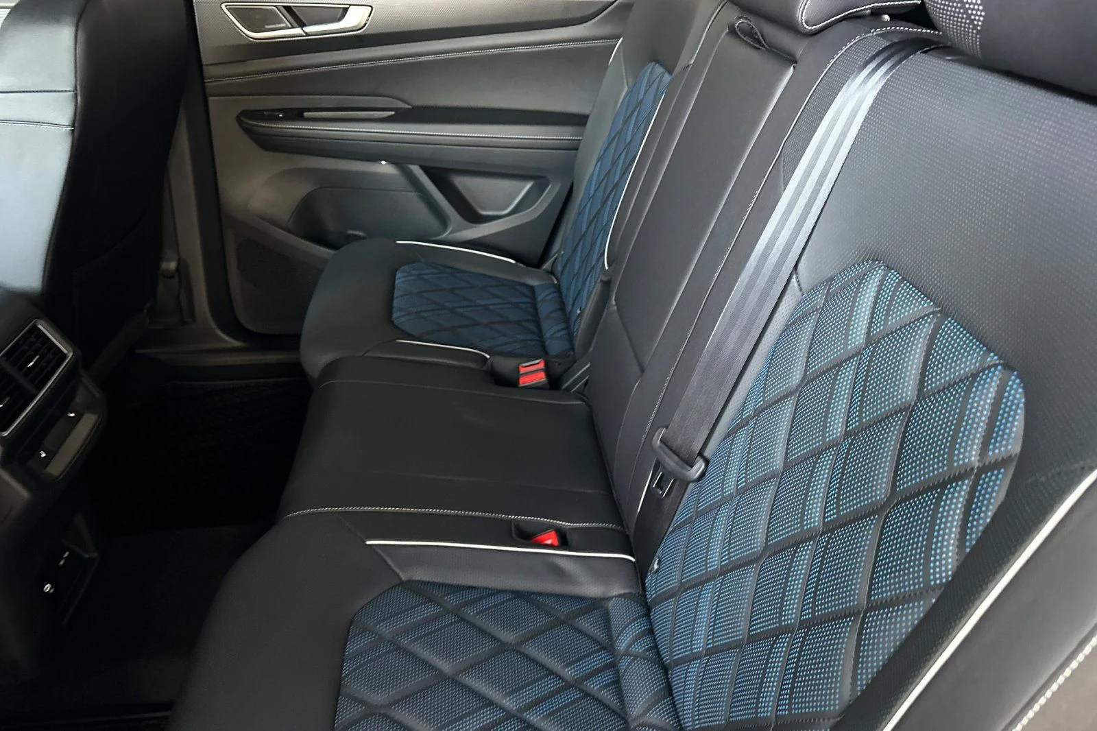 New 2026 Black Volkswagen 2.0T SEL Premium R-Line image 10