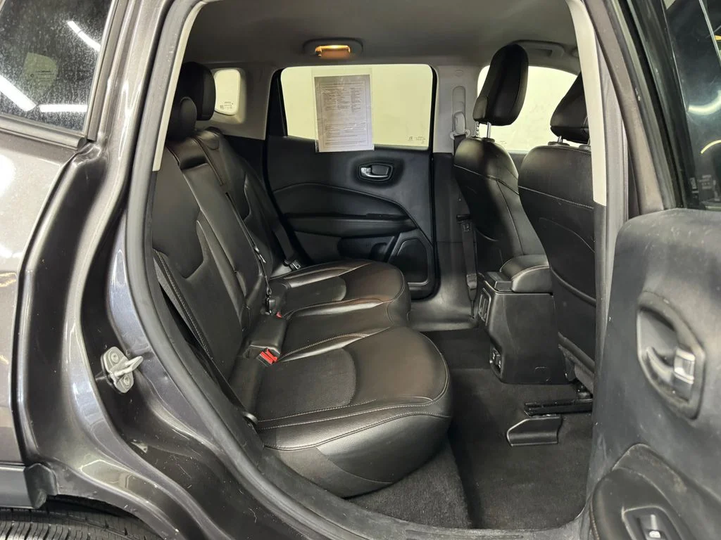 Used 2021 Gray Jeep Limited image 27