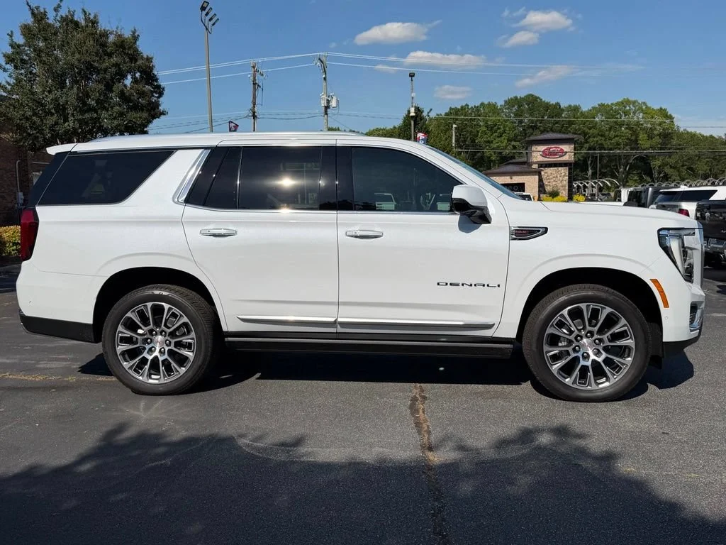 2026 GMC Yukon Denali - Photo 26