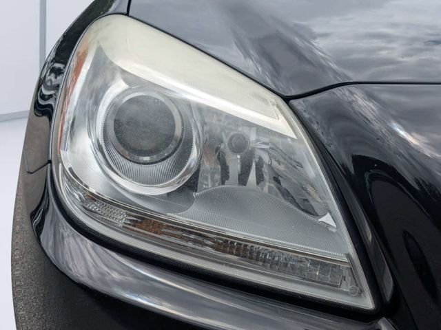 Used 2012 Black Mercedes-Benz SLK 350 image 9