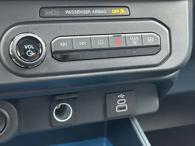 New 2026 Oxford White Ford XLT image 23