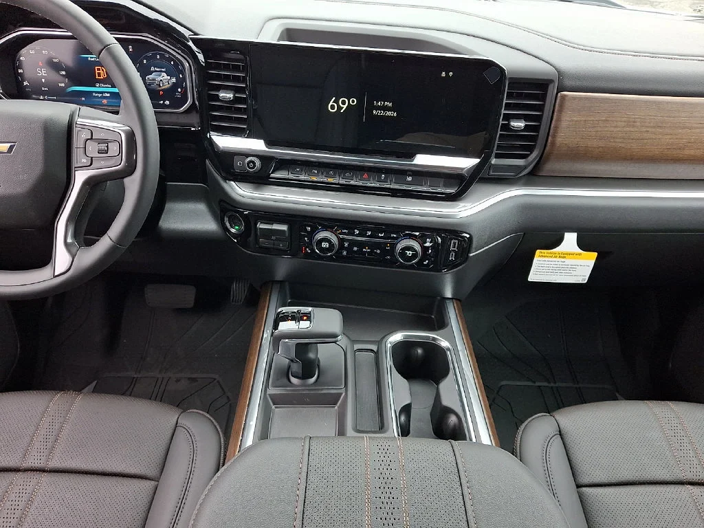 New 2026 Polar White Tricoat Chevrolet High Country image 11