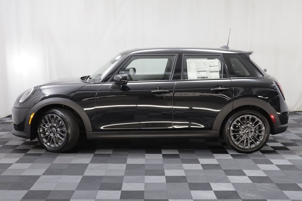 New 2026 Midnight Black MINI Iconic image 5
