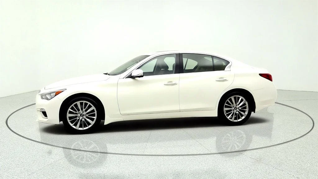Used 2023 Pure White INFINITI LUXE AWD image 8