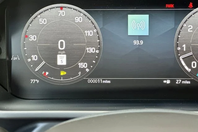 New 2026 Fuji White Land Rover X-Dynamic SE image 26