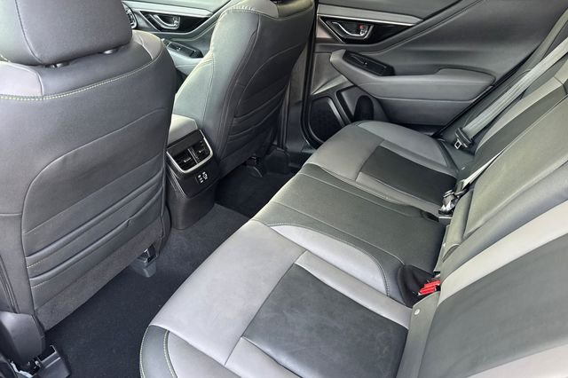 Used 2025 White Subaru Onyx Edition image 14
