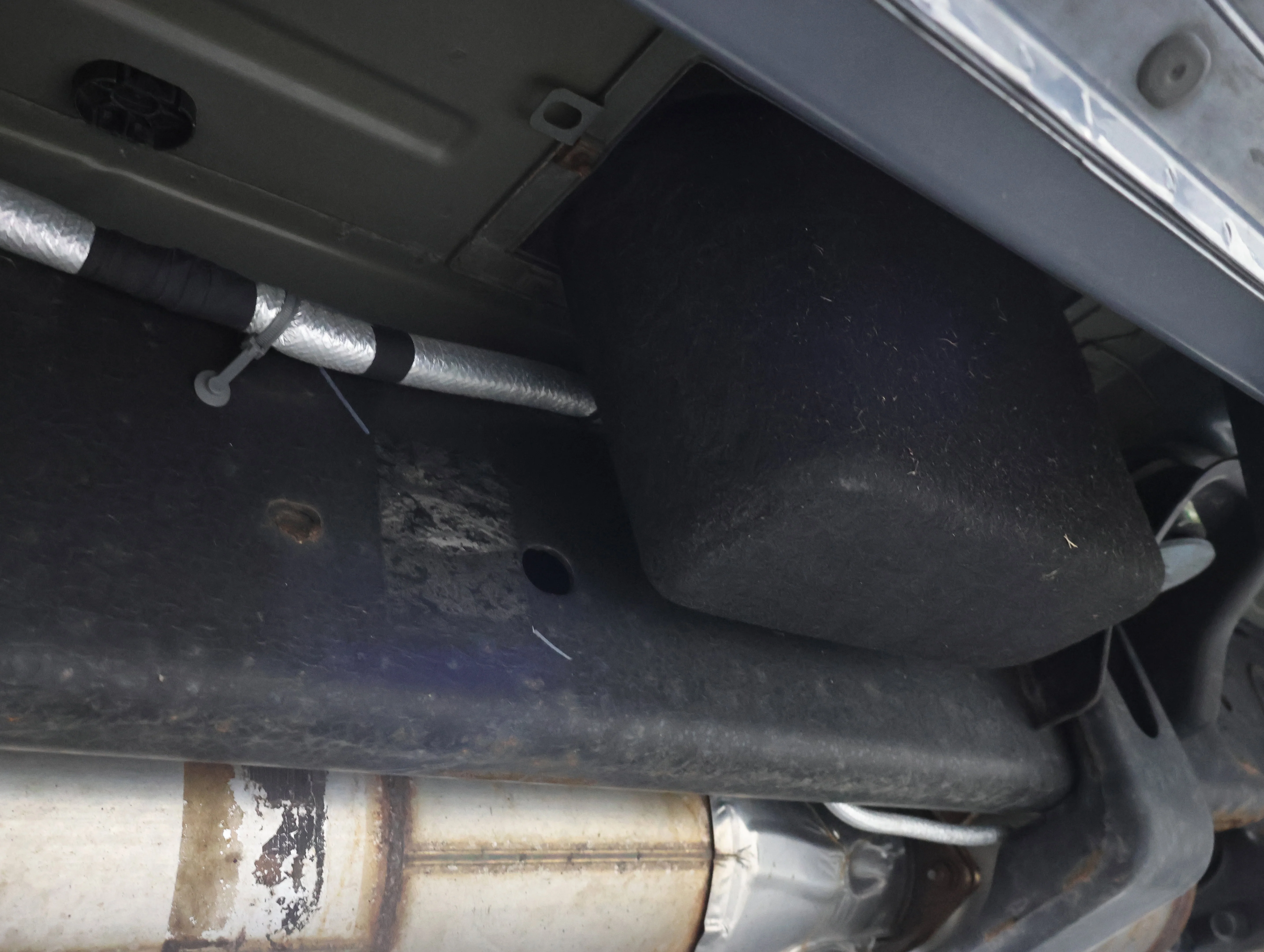 Used 2019 Maximum Steel Metallic Clearcoat Ram Laramie image 27