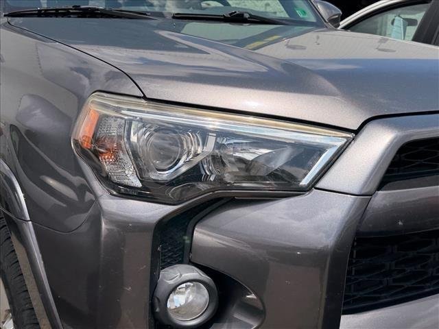 Used 2018 Magnetic Gray Metallic Toyota SR5 image 16