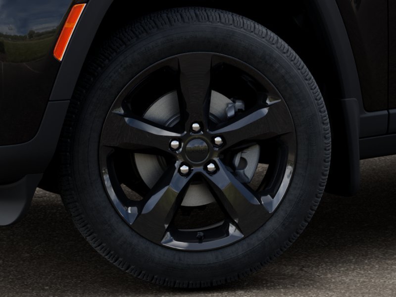New 2026 Diamond Black Crystal Pearl-Coat Exterior Paint Jeep Limited image 34