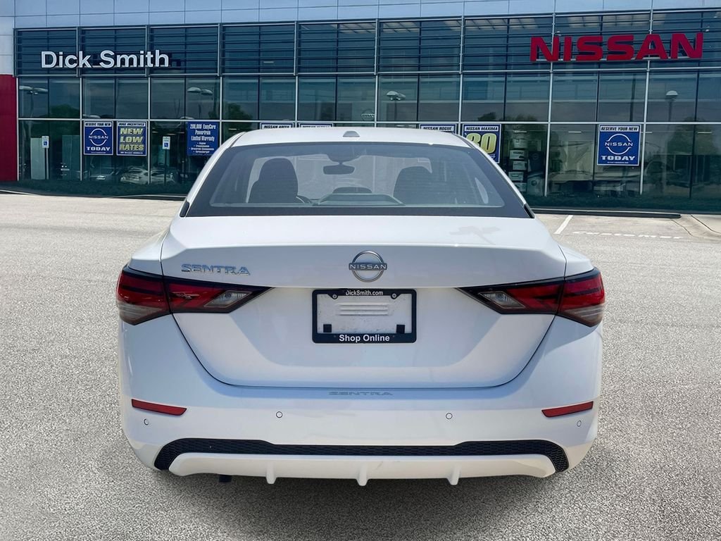 Used 2025 White Nissan SV image 5