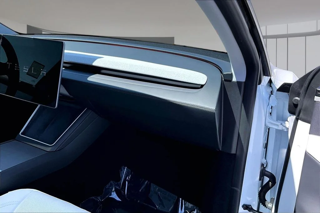 Used 2026 White Tesla Premium image 24