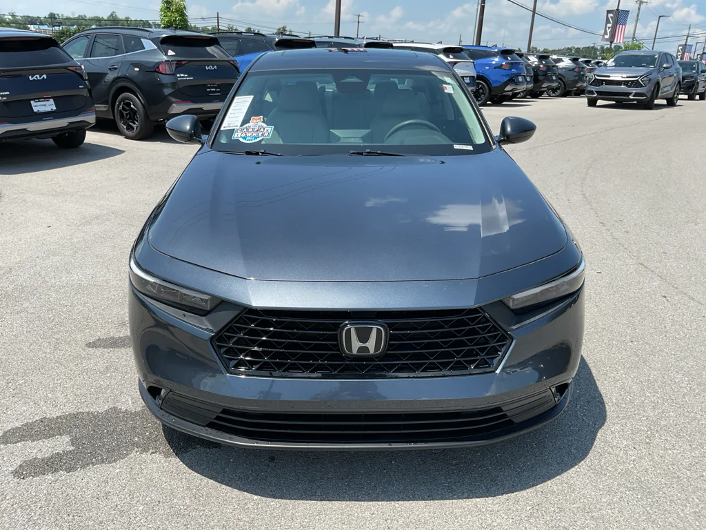 Used 2023 Meteorite Gray Metallic Honda EX image 3