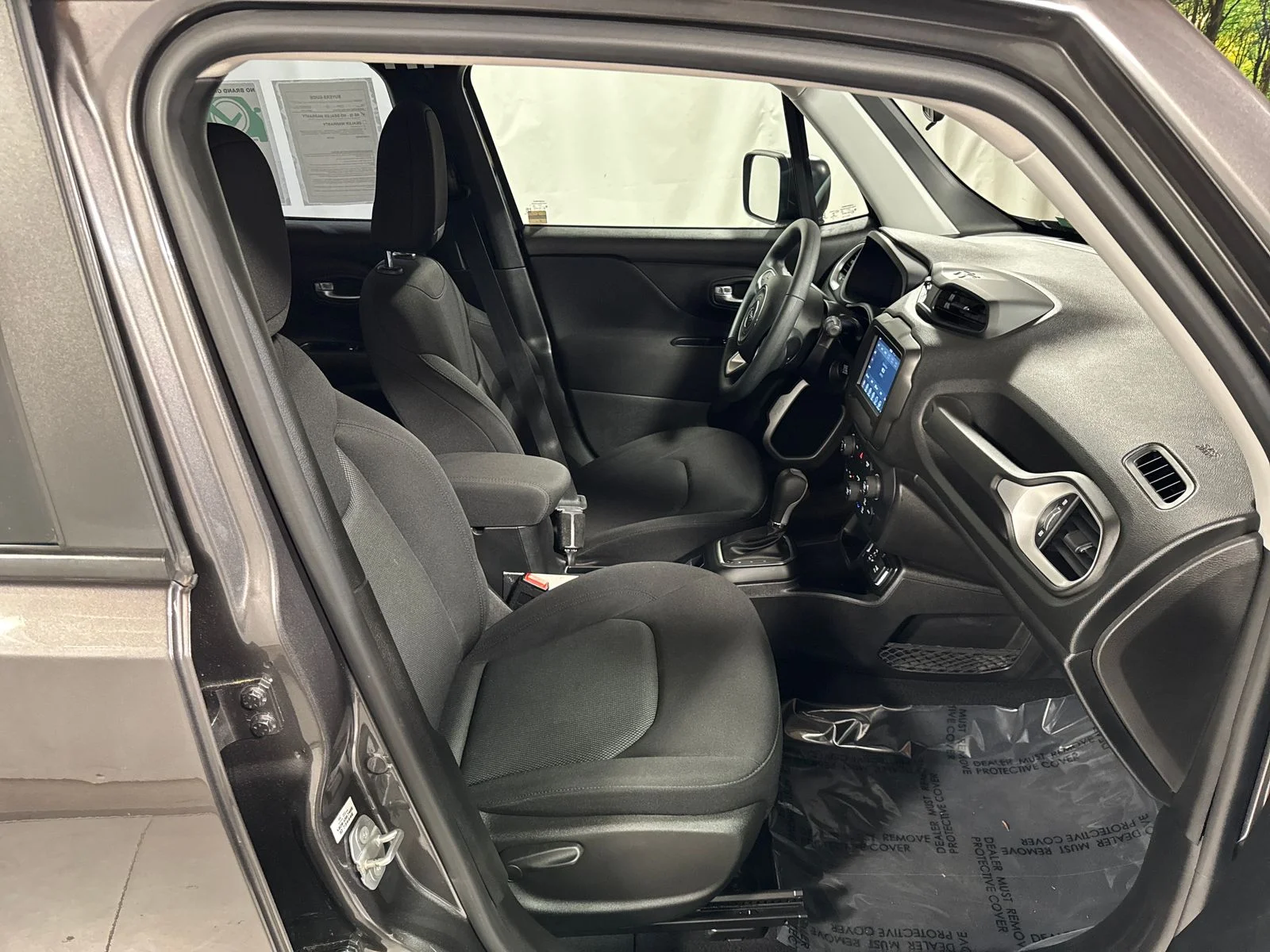 Used 2019 Crystal Metallic Jeep Sport image 27
