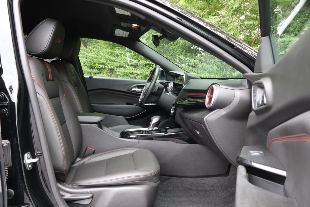 2024 Chevrolet Trax RS - Photo 40