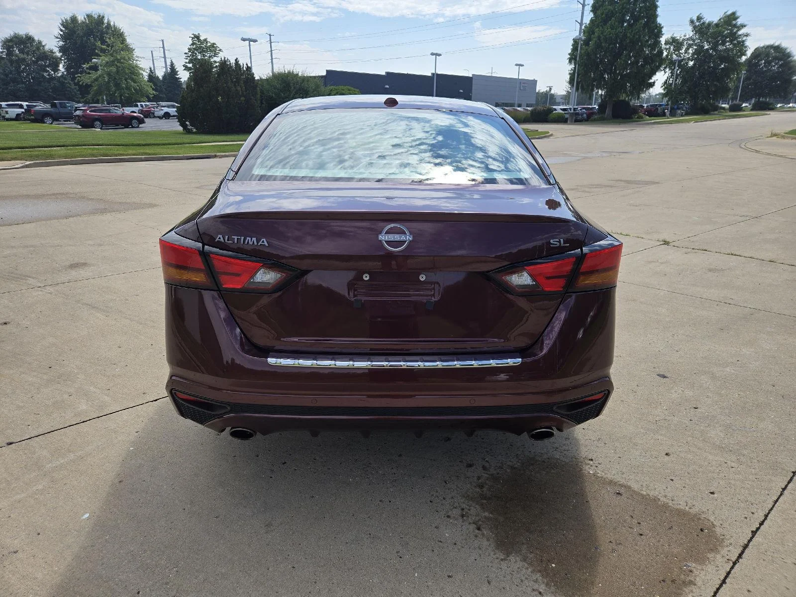 Used 2023 Garnet Pearl Metallic Nissan 2.5 SL image 8