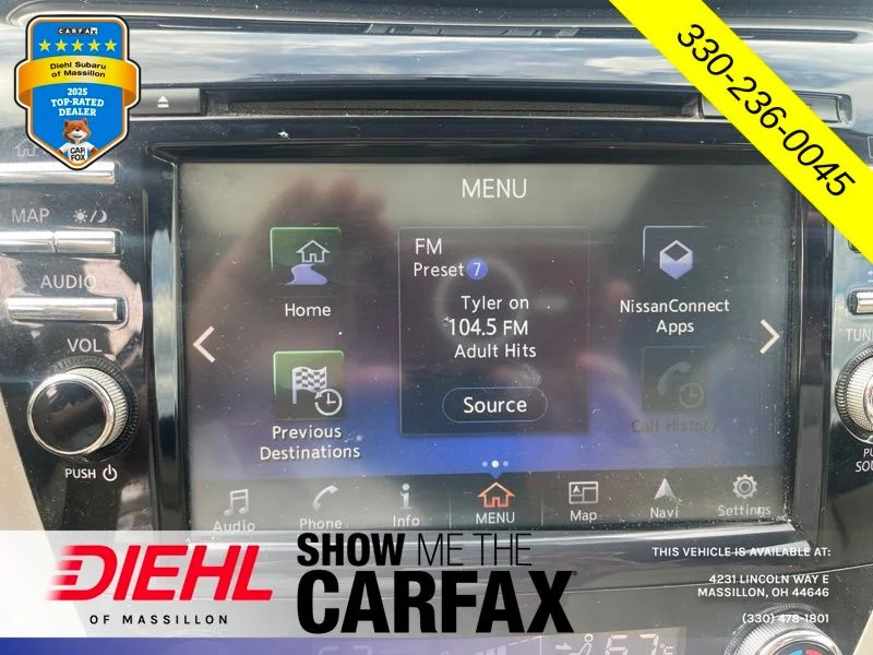 Used 2017 Red Nissan Platinum image 22