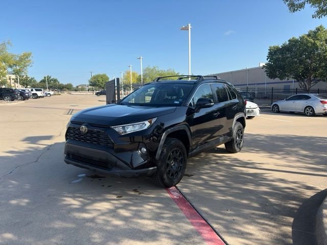 Used 2020 Black Toyota XLE Premium image 1