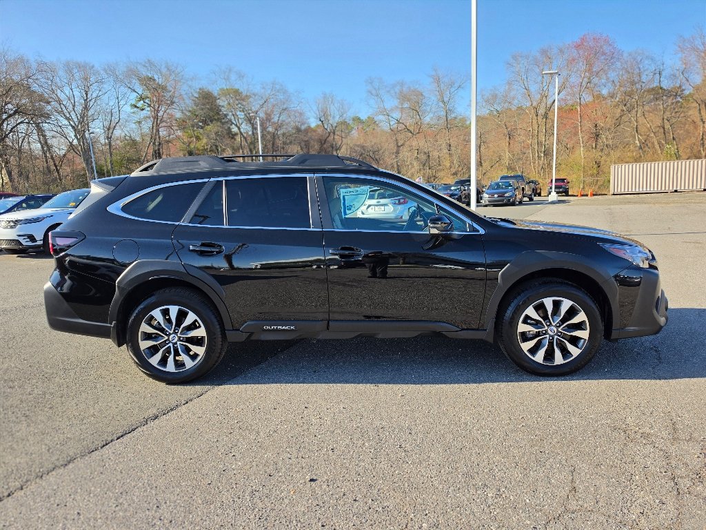 2025 Subaru Outback Limited - Photo 24