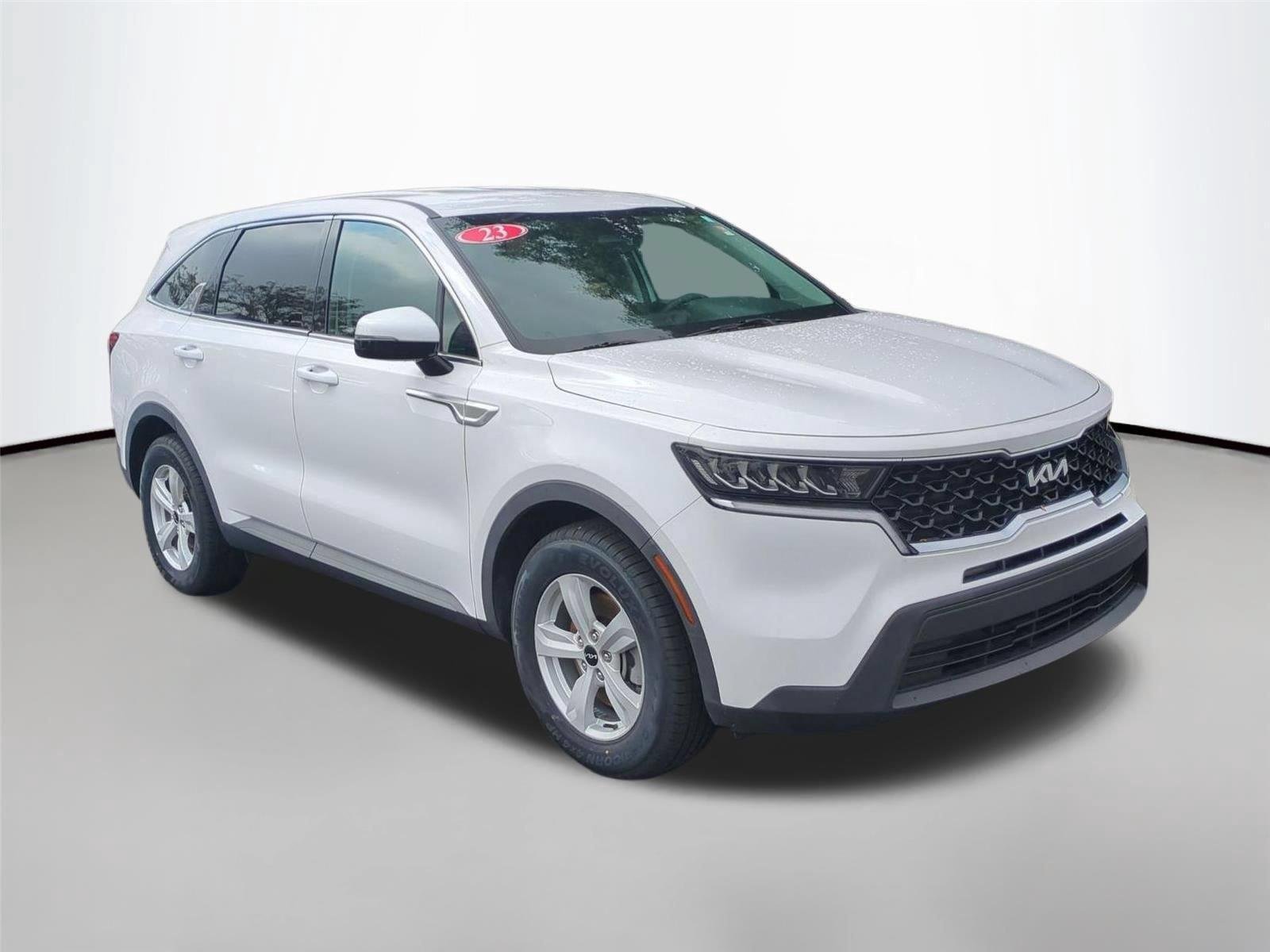 Used 2023 Glacial White Pearl Kia LX image 7