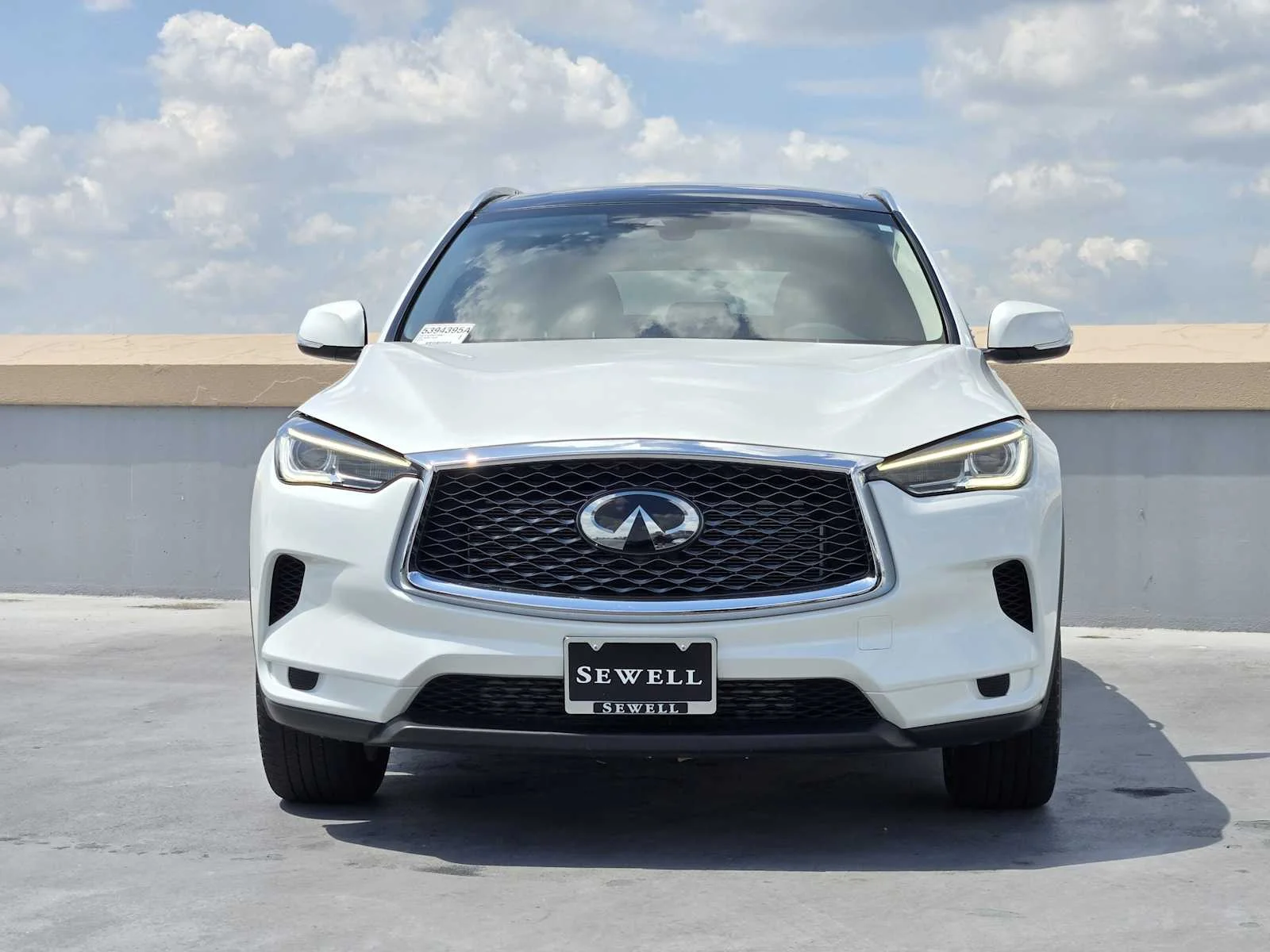 Certified Used 2024 Radiant White INFINITI LUXE image 2