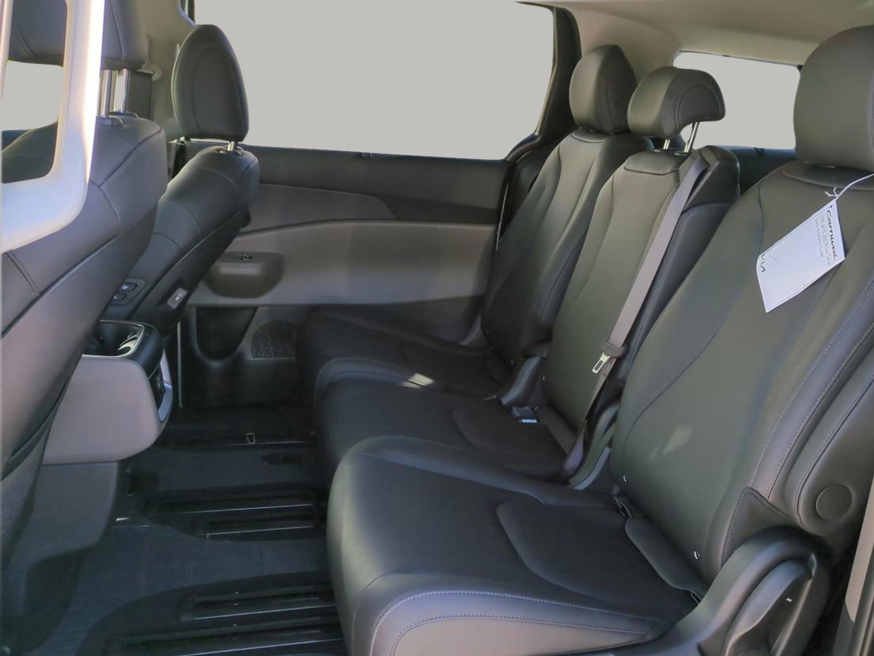New 2026 Ceramic Silver Kia EX image 22